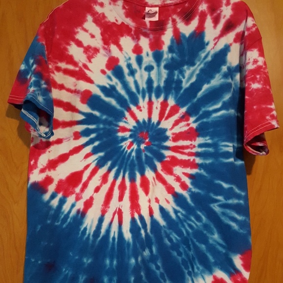 Gildan Tops - Gildan...Tye dye